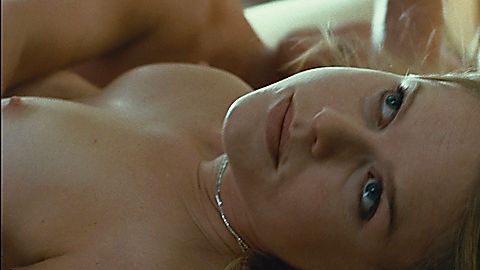 Pic: Alice Eve in Crossing Over (2009)