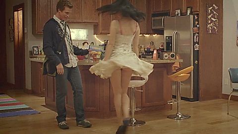 Pic: Krysten Ritter in How to Make Love to a Woman (2010)