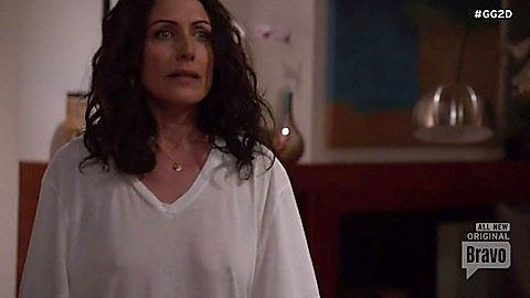 Pic: Lisa Edelstein in Girlfriends' Guide to Divorce (2014)