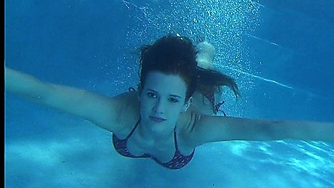 Pic: Ashlee Simpson-Wentz in Melrose Place (2009)