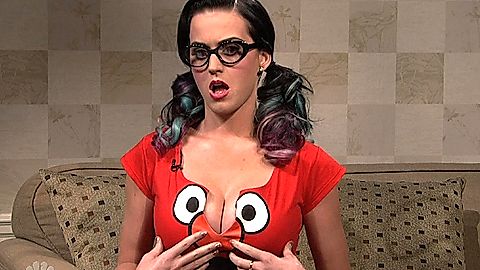 Pic: Katy Perry in Saturday Night Live (1975)