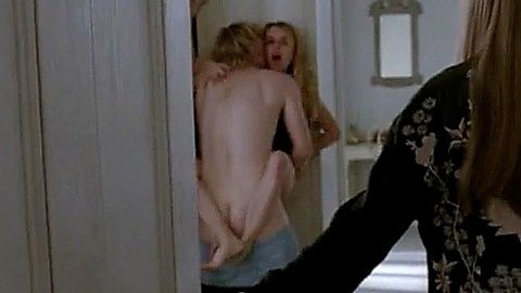 Pic: Emma Roberts in American Horror Story (2011)
