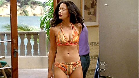 Pic: Stephanie Jacobsen in Two and a Half Men (2003)