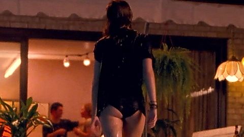 Pic: Kristen Stewart in Adventureland (2009)