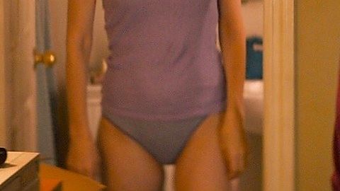 Pic: Rosemarie DeWitt in Poltergeist (2015)