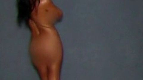 Pic: Kourtney Kardashian in Keeping Up with the Kardashians (2007)