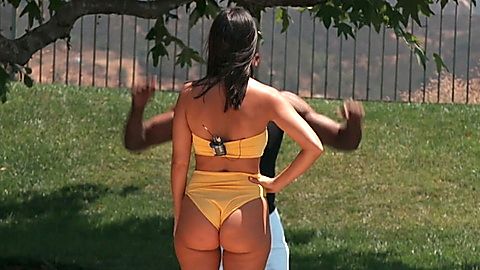 Pic: Kourtney Kardashian in Keeping Up with the Kardashians (2007)