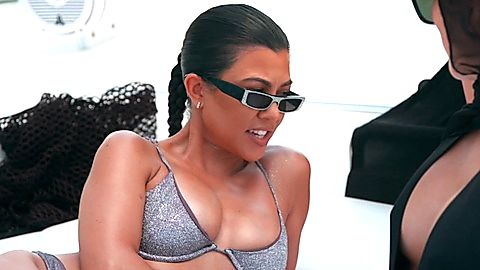 Pic: Kourtney Kardashian in Keeping Up with the Kardashians (2007)