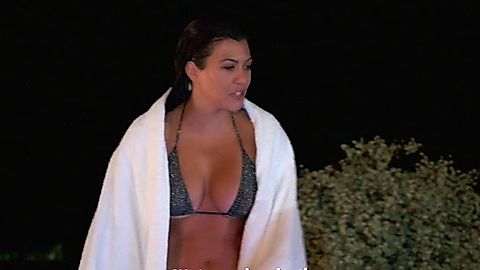 Pic: Kourtney Kardashian in Keeping Up with the Kardashians (2007)