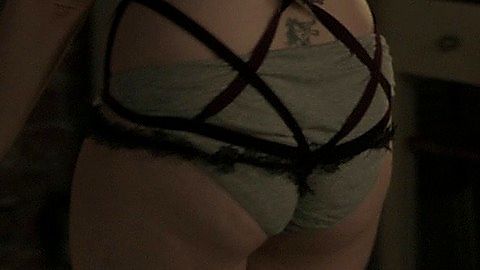 Pic: Lena Dunham in Girls (2012)
