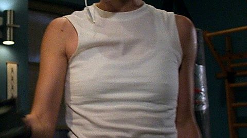 Pic: Rachael Taylor in Jessica Jones (2015)