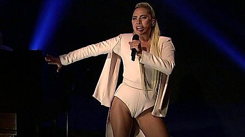 Pic: Lady Gaga in Saturday Night Live (1975)