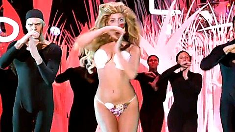 Pic: Lady Gaga in MTV Video Music Awards (1984)