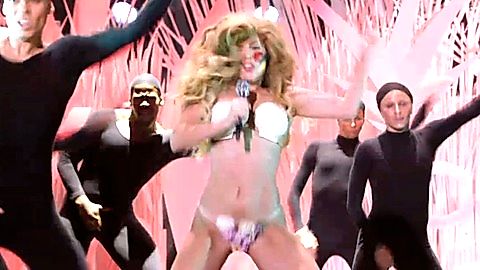 Pic: Lady Gaga in MTV Video Music Awards (1984)