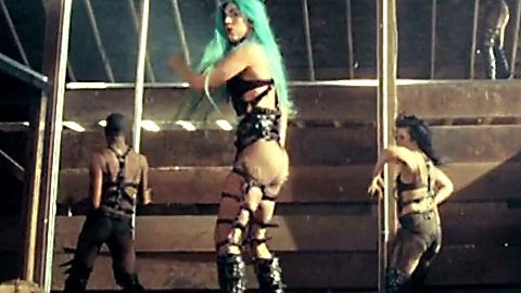 Pic: Lady Gaga in Yoü and I (2011)