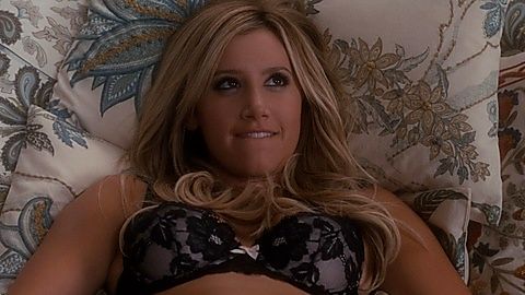 Pic: Ashley Tisdale in Scary Movie (2013)