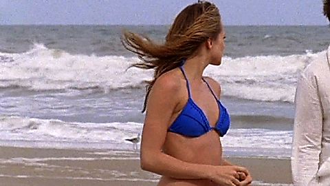 Pic: Shantel VanSanten in One Tree Hill (2003)