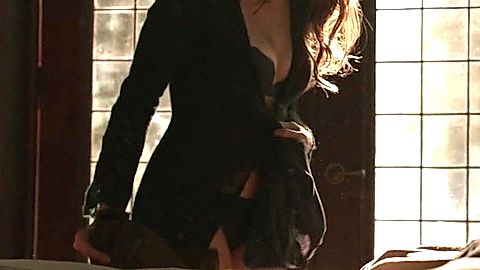 Pic: Nina Dobrev in The Vampire Diaries (2009)