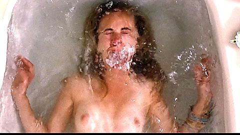 Pic: Juno Temple in Little Birds (2011)