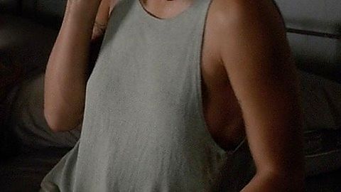 Pic: Jessica Szohr in Complications
