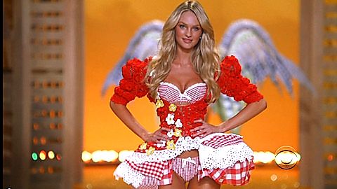 Pic: Candice Swanepoel in The Victoria's Secret Fashion Show 2010 (2010)