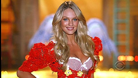Pic: Candice Swanepoel in The Victoria's Secret Fashion Show 2010 (2010)