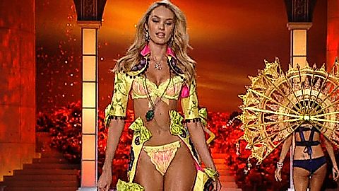 Pic: Candice Swanepoel in The Victoria's Secret Fashion Show 2011 (2011)