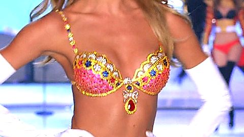 Pic: Candice Swanepoel in The Victoria's Secret Fashion Show 2013 (2013)