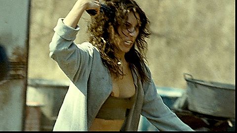 Pic: Ana Popescu in Blood Creek (2009)