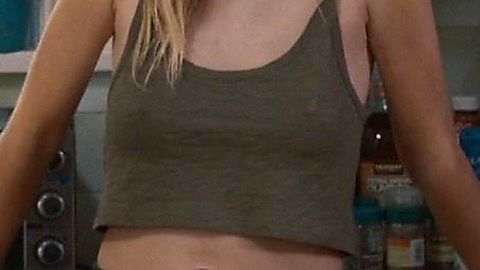 Pic: Emily Meade in The Leftovers (2014)