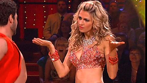 Pic: Erin Andrews in Dancing with the Stars (2005)
