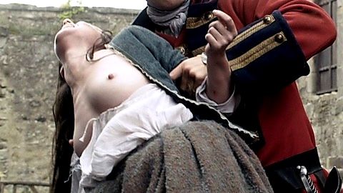 Pic: Laura Donnelly in Outlander (2014)