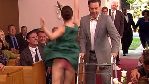Pic: Ellie Kemper in The Office (2005)