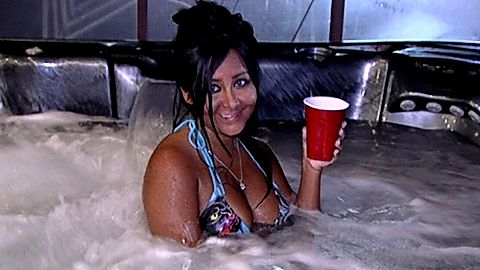 Pic: Nicole Snooki Polizzi in Jersey Shore (2009)