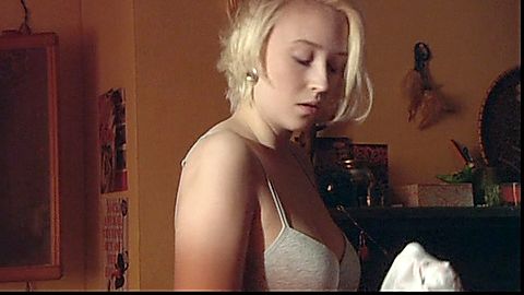 Pic: Lily Loveless in Skins (2007)
