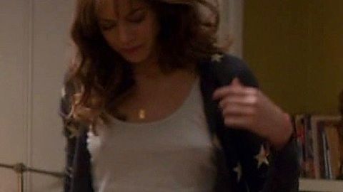 Pic: Analeigh Tipton in Two Night Stand (2014)