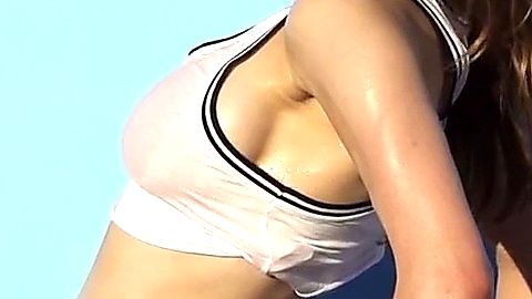 Pic: Alexandra Daddario in How to Date Alexandra Daddario - GQ Photoshoot (2014)