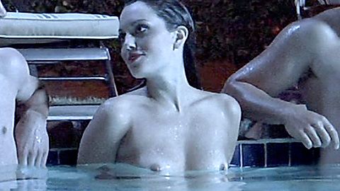 Pic: Elizabeth Bell in The Devil Within (2010)
