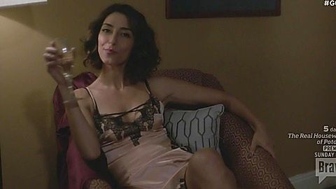 Pic: Necar Zadegan in Girlfriends' Guide to Divorce (2014)