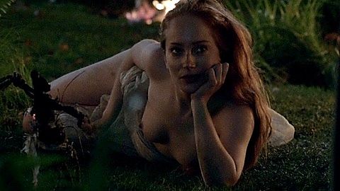 Pic: Lotte Verbeek in Outlander (2014)