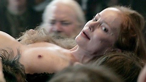 Pic: Lotte Verbeek in Outlander (2014)