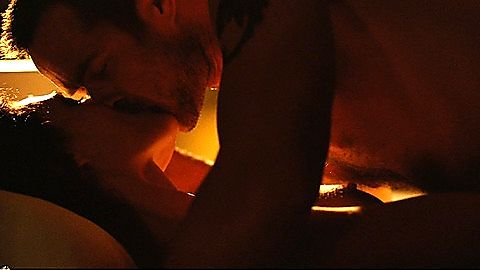 Pic: Lyne Renee in Strike Back (2010)