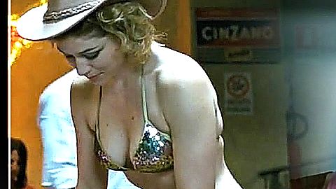 Pic: Sarah Felberbaum in Maschi contro femmine (2010)