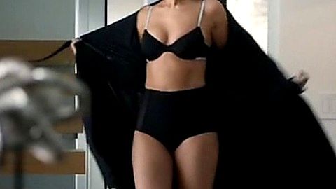 Pic: Selena Gomez in Hands To Myself (2015)