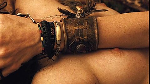 Pic: Nathalia Dill in Paraísos Artificiais (2012)