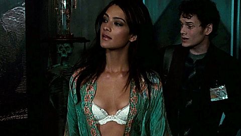 Pic: Sandra Vergara in Fright Night (2011)