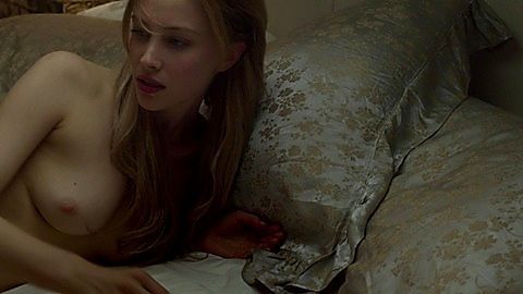 Pic: Sarah Gadon in Maps to the Stars (2014)