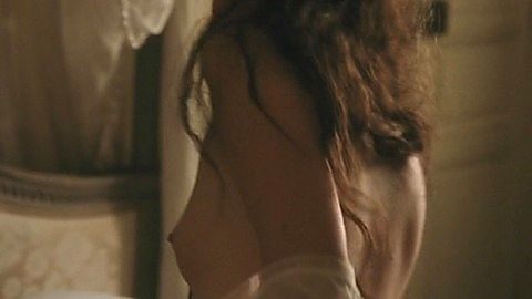 Pic: Mia Wasikowska in Madame Bovary (2014)