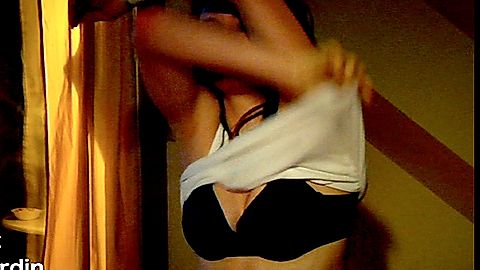 Pic: Ashleigh Sumner in And Then Came Lola (2009)