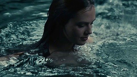Pic: Jessica Brown Findlay in Winter's Tale (2014)